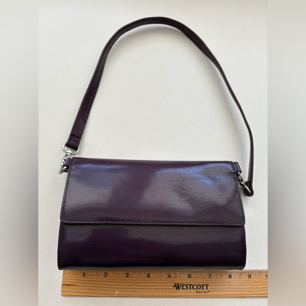 Hobo wallet, new, plum purple leather exterior, lime interior
